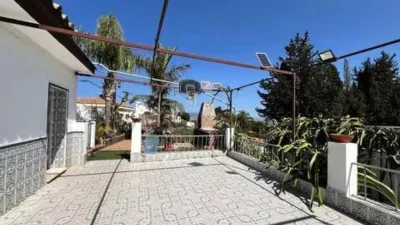 Chalet en El Romeral-Santa Amalia photo 2