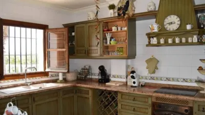 Chalet on N-A Street, -1 photo 8