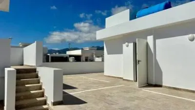 Apartment on Mar De Fondo Street photo 21