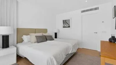 Chalet on Calle Emilia Pardo Bazan photo 24