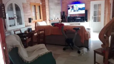 Chalet in Alcalá de Guadaíra photo 2
