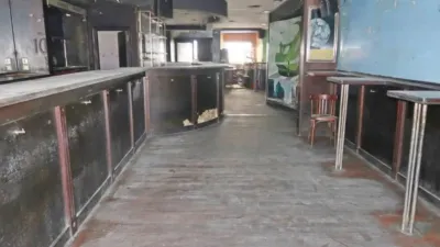 Local comercial en venta en Cidade Vella-Atochas-Pescadería - Vista 2