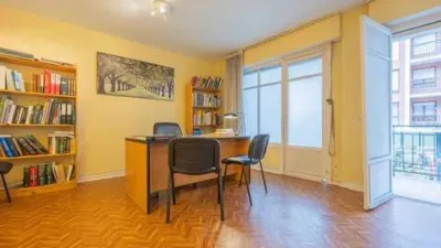 Apartment in Galdakao photo 3