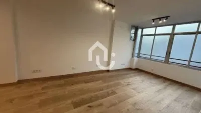Apartment on Carrer de Víctor Català photo 4