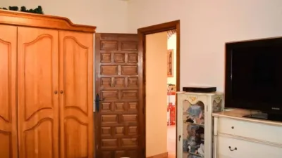 Chalet on N-A Street, -1 photo 21