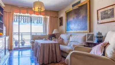 Apartment on Avenida de Reina Mercedes photo 2