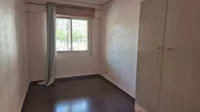 Apartment on Luis Llorente Street photo 17