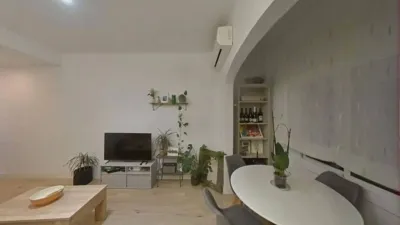 Flat in Centre photo 4