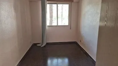 Apartment on Luis Llorente Street photo 8