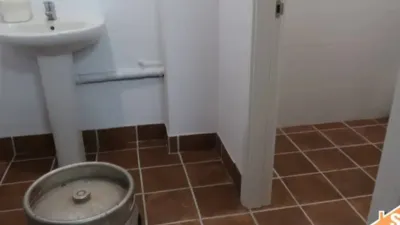 Local comercial en alquiler en Monte Alto-Adormideras - Més