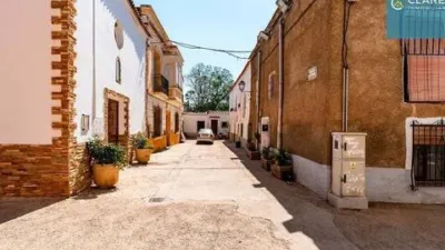 Terraced house on Calle Iglesia photo 2