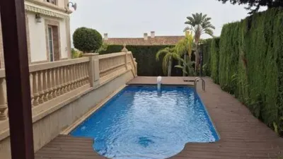 Chalet on Carrer Illa Mallorca photo 5