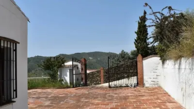 Chalet on N-A Street, -1 photo 27
