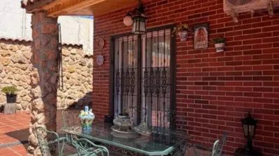 Chalet in Campo Real photo 4