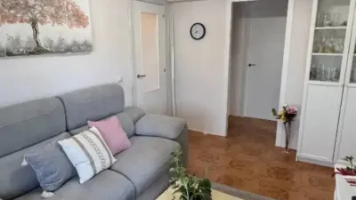 Apartment in Velilla de San Antonio photo 3