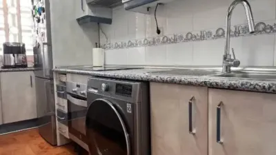 Apartment in Velilla de San Antonio photo 10