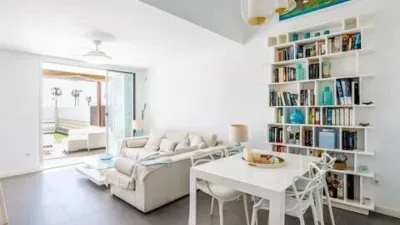 Terraced house in Carrer de Catamaran photo 11
