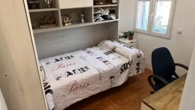Apartment in Velilla de San Antonio photo 22