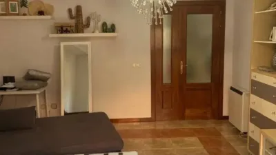 Duplex in Velilla de San Antonio photo 4