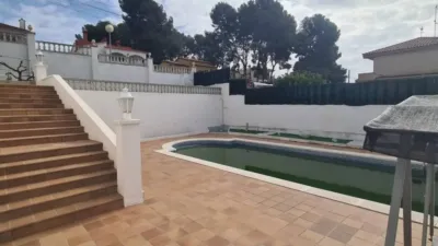 Chalet on Carrer de les Moreres photo 6