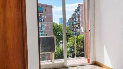 Flat in Sant Martí photo 6