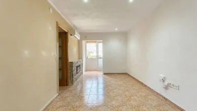 Apartment in Singuerlín-Les Oliveres-Can Franquesa-Guinardera photo 4
