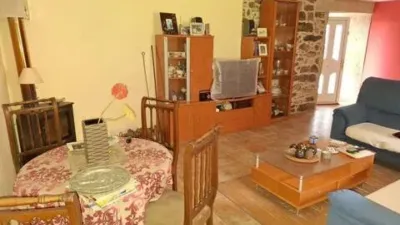 Chalet on Calle Barreiros S-N photo 14