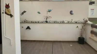 Pis – Torrevieja, Urbanización Los Balcones - Més