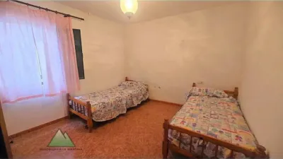 Chalet in Alfarnate photo 11