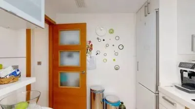 Flat on Pintor Rivera Street photo 24