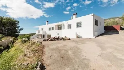Chalet in Pedralba photo 2