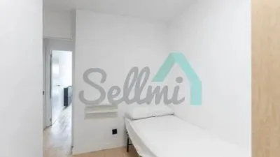 Piso en alquiler en Ciudad-Naranco-Vallobín, Ciudad-Naranco-Vallobín (Oviedo) de 800 €<span>/mes</span>