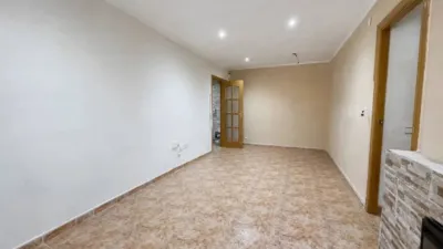 Apartment in Singuerlín-Les Oliveres-Can Franquesa-Guinardera photo 5