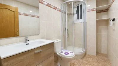 Apartment in Singuerlín-Les Oliveres-Can Franquesa-Guinardera photo 18