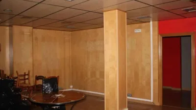 Local comercial en alquiler en Padrón - Vista 5