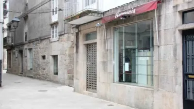 Local comercial en alquiler en Padrón - Vista 2