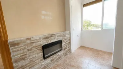 Apartment in Singuerlín-Les Oliveres-Can Franquesa-Guinardera photo 3