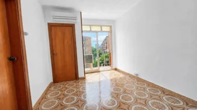 Flat in Sant Martí photo 2