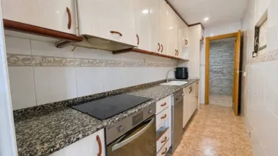 Apartment in Singuerlín-Les Oliveres-Can Franquesa-Guinardera photo 8