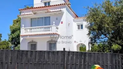 Chalet on Carrer del Montsia photo 47