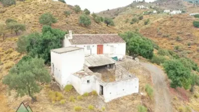 Rustic house in Canillas de Aceituno photo 2