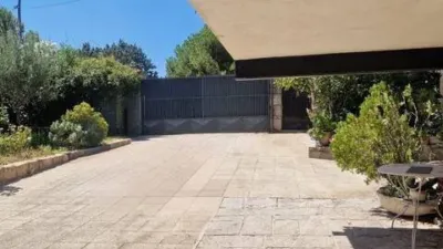 Chalet in La Canaleja Street Area photo 2