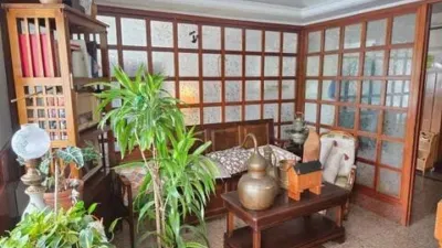Chalet on Avenida Bos Aires, 1 photo 6