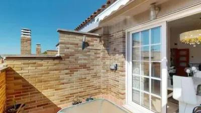Flat on Pintor Rivera Street photo 12