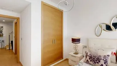 Flat on Pintor Rivera Street photo 47