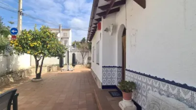 Chalet on Carrer de les Moreres photo 7
