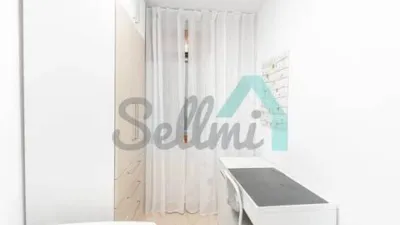 Piso en alquiler en Ciudad-Naranco-Vallobín, Ciudad-Naranco-Vallobín (Oviedo) de 800 €<span>/mes</span>