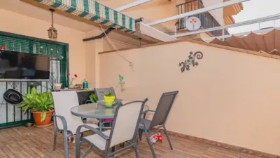 Chalet on Calle Rosa Chacel photo 3