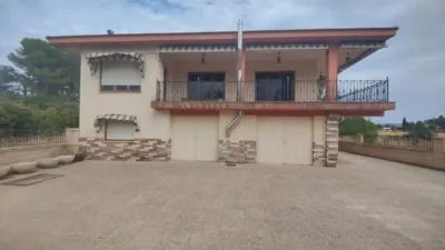 Chalet in Onil photo 2