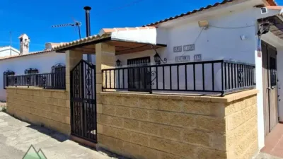 Chalet in Alcaucín photo 4